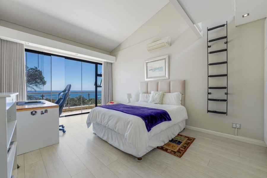 6 Bedroom Property for Sale in Camps Bay Western Cape